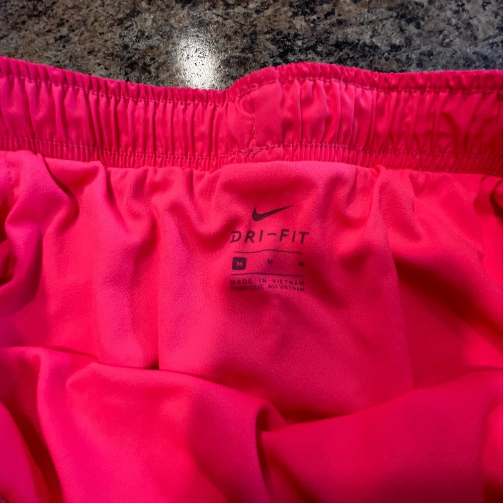 Running shorts - Picture 2 of 2